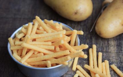 Frietjes met aardappelen